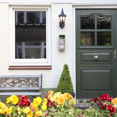 Walnut Lodge Bed & Breakfast Noorbeek Exterior foto